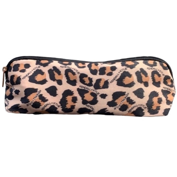 Kendall + Kylie Leopard Print Bags - Picture 7 of 8